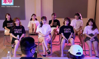 HNDS-077 A creampie battle royale di mana 8 pelakon AV mempertaruhkan kemahuan dan kebanggaan mereka, meniduri satu sama lain mentah-mentah dan membuatkan mereka terpancut.