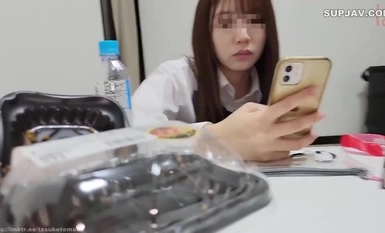 FC2-PPV-4348319 帰宅部美形ギャル自宅に連れ込み生ハメ外出しの約束を破り…