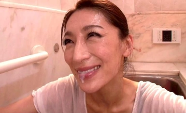 [Mosaic bị phá hủy] DKTM-013 Áo ngực của mẹ chồng tôi đang trôi nổi. Bến du thuyền Matsumoto