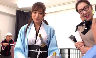 ZOZO-226 羞恥！パワハラ一座演技ができない大根新人女優に役の気持ちをわからせる為に全裸演技指導する劇団の皇帝・座長～切腹！美少女新選組佐藤しお編～