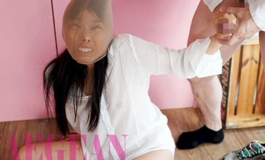 AEGE-026 喉奥破壊イラマチオ 強●嘔吐まみれ 前乃菜々