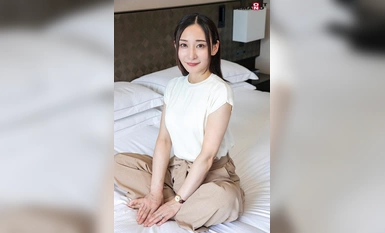 SDNM-436 长崎出生，整洁干净的妻子，在喧嚣的城市中格外引人注目 Yuri Adachi，32 岁，AV 首播