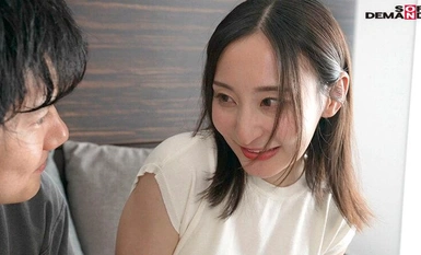 SDNM-436 长崎出生，整洁干净的妻子，在喧嚣的城市中格外引人注目 Yuri Adachi，32 岁，AV 首播