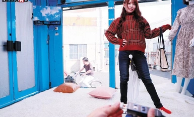 SDMM-166 マジックミラー号 漕げば漕ぐほど振動が強くなる魔改造電マでマネキンチャレンジ！敏感ま○こを刺激され我慢出来ずに頑張る彼氏の目の前で寝取られSEX