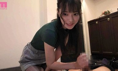 [Phá hủy khảm] MIDV-640 Bạn có muốn uống lại lần nữa ở đàn anh không? Cô phải lòng sự cám dỗ của một nữ nhân viên cấp dưới mặc quần lót. Cô bị trêu chọc bằng cách thì thầm những lời lẽ tục tĩu và làm việc tay chân, và sự nhạy cảm của cô vẫn tăng lên. Ngay cả sau tập đầu tiên, cô vẫn tiếp tục quan hệ tình dục 17 lần.