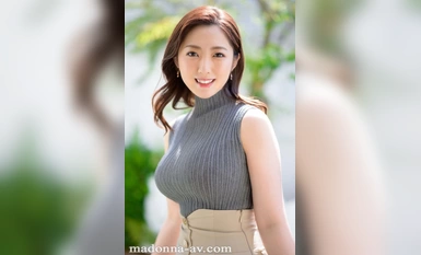 [Mosaic Destruction]JUQ-033 Dazzling G-Cup Married Woman with a Dazzling Smile Who Longs to be Fucked Hard - Hinata Kimizuka, 30 - AV DEBUT