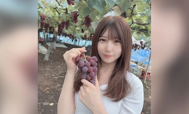 FC2-PPV-4339533 第一枪，面对面！今日限量发售！美丽而敏感的变态治疗师，在户外反复达到高潮而不用担心被人看到......她扭动臀部，用肮脏的身体和变态老男人做爱，然后她被生生干死！