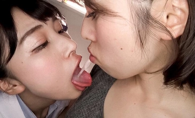 EVIS-520 唾液ベロ顔面舐めレズ