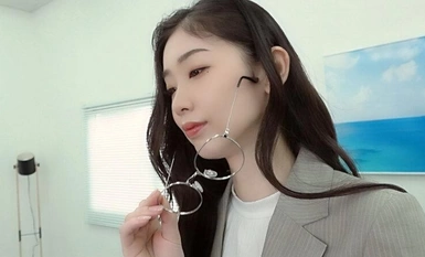 GUPP-006 Segala-galanya tentang Komatsu Seorang bos wanita menggoda orang bawahan dengan isteri dan anak dan bermain permainan sabun NTR & perempuan murahan