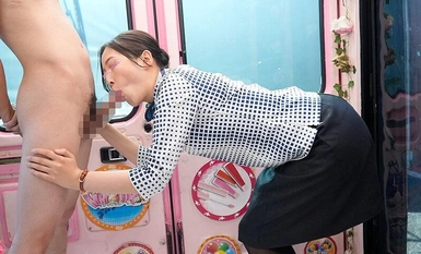 DVMM-077 面对面的禁令！魔镜服务 - 名牌百货公司整洁优雅的美容院员工 - 首次真空无手口交 vol.03 - 共 12 张！在这个神圣的口交 SEX 中，优雅的女士全心全意地口交！