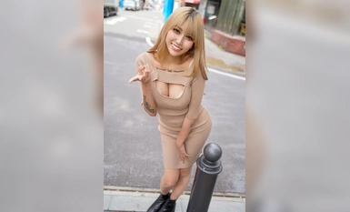 EROFV-244 素人JD【限定】カレンちゃん20歳 全身にタトゥーがゴリゴリに入っている金髪ギャルJD！！巨乳＆巨尻を揺らしながら喘ぎまくるビッチJDに大量中出し！！