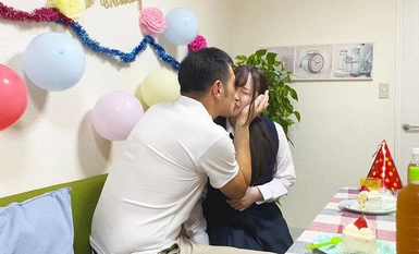 Majlis Hari Lahir NEBO-014 Satu Majlis Penting untuk Menjadi Dewasa Pada hari anak dara dan faraj saya yang cantik menjadi kucar-kacir dengan batang ayah dan bapa saudara saya