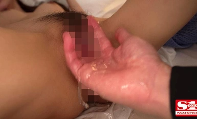 [马赛克破坏] SONE-102 揭露极品美女的所有性欲！完全没有剧本一个男人和两个男人的约会七森里里--10倍于射精潮的精液，融合得让鸡巴和小穴同步从