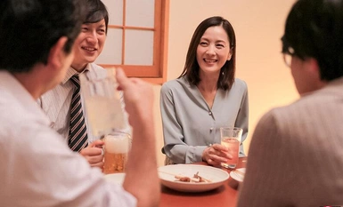 SUWK-012 長男の担任の若手教師と週一、1時間のカラオケ密会不倫で欲求不満を解消する絶倫PTAママ（43） 古東まりこ