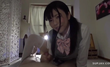 [モザイク破壊]CLUB-577 絶対領域ニーハイ制服女子に淫語責め脚コキされ連続射精しちゃった件。