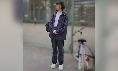 FC2-PPV-4338054 经理。做爱后，她和叔叔一起回家，肏他那毛茸茸的阴户。