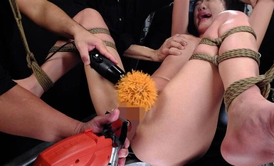 ARAN-079 令人震驚的腦力激盪高潮！極度淫蕩勁爆影片收藏 多汁鮑魚抽搐，蜜肉猥褻折磨，制服女郎的高潮令人難以置信！ 我會向你展示所有最糟糕的部分！