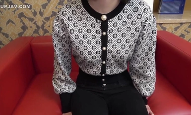 FC2-PPV-4335174 【デカクリ・ハーフ系美女】ガードが固くクールに振舞っていても隠し切れない糸引くマンコの濡れ具合。口説き落とした成果は中 出し射精♡