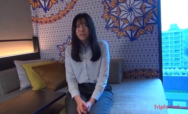 FC2-PPV-4329852 美丽的淡粉色阴部。高大而清醒的上班族，并不清纯。已售罄。