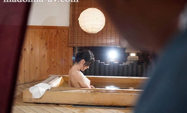 JUQ-601 夫には口が裂けても言えません、お義父さんに孕ませられたなんて…。-1泊2日の温泉旅行で、何度も何度も中出しされてしまった私。- 清巳れの