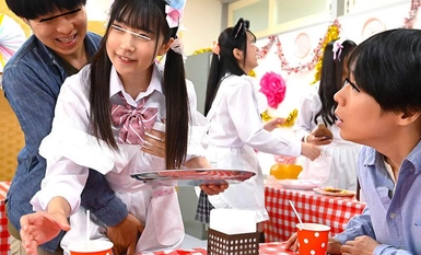 HUNTC-187 3年C組の文化祭の模擬店は時間停止カフェ2 いつでもストップ！いつでもセクハラできる時間停止カフェはパンチラ見てもおっぱい触ってもキスしても