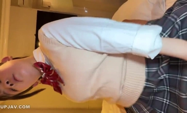 FC2-PPV-4331233 人生初３P【無】クラスに必ず存在した、暗くて目立たない巨乳のあの子がSEXになると意外な一面