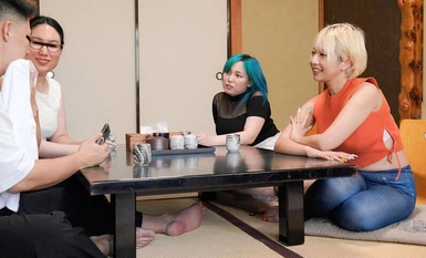 DANDY-905 在混浴温泉，我被夹在妈妈的两个大胸妈妈朋友中间，被当作玩具 VOL.4