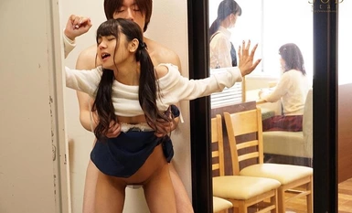 [モザイク破壊]STARS-334 オシッコに向かう途中に即ハメ！即ズボ！快感に耐え切れず失禁しながらガクブル絶頂！！ 永野いち夏