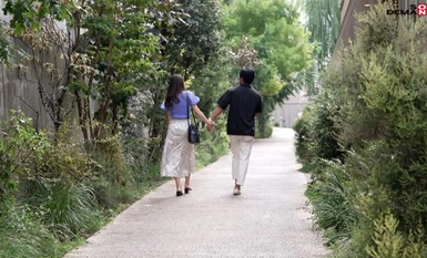 SDNM-435 Maika Kotani, 29 tahun, seorang isteri yang cantik setinggi 170cm dengan proporsi yang sangat indah dan rasa ingin tahu yang amat mendalam tentang seks Bab 2: Hatinya berdebar-debar apabila mengenangkan hari-hari bujangnya pada tarikh pertamanya 