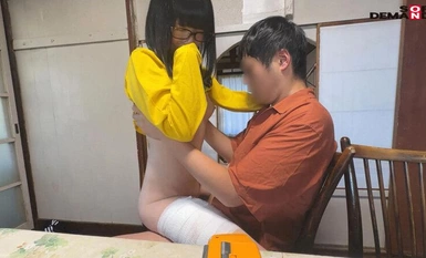 SDAM-113 ドキュメント「アラサー喪女ニート」～ボクのお姉ちゃんは数年前と変わっていなかった～ チ×ポに目を輝かすロリ体型の干物姉（27）