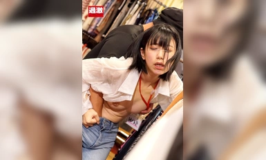 116NHDTB-90402 Seorang gadis sambilan yang memerah ketika melayani pelanggan 15 Gadis sensitif di kedai pakaian terpakai