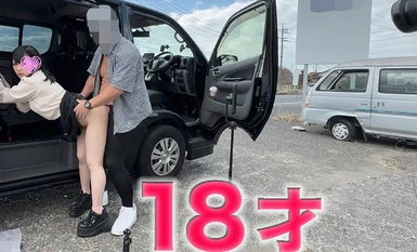 FC2-PPV-4328059 完全顔出し！超有名メイド喫茶勤務の、１８歳、現*役女子大生！！初野外SEX、１m先で歩行者が行き交う脇道で、連続イキ倒れ！NTR、裏切り、中出し２回戦『個人撮影』個撮４０９人目