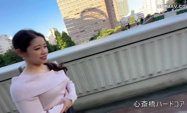 FC2-PPV-4327800 *Masa terhad sahaja* Kakak cantik kafeteria sekolah, 32 tahun. Hubungan sulit di hotel dengan seorang budak lelaki 10 tahun lebih muda dan seorang pelajar universiti!!