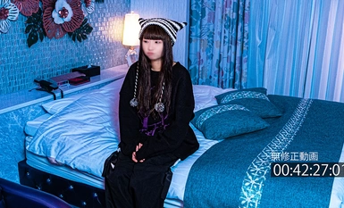 FC2-PPV-4323773 3/10まで限定500pt!【田舎者・個性的】九州からわざわざ御足労頂いた女だけど需要ある？ 生中出し。