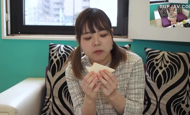 FC2-PPV-4328212 172_[Cosplay性爱]可爱小女孩Cosplay的洛丽塔双尾，成为偶像！JD1Satomi是一个非常可爱的19岁女孩！