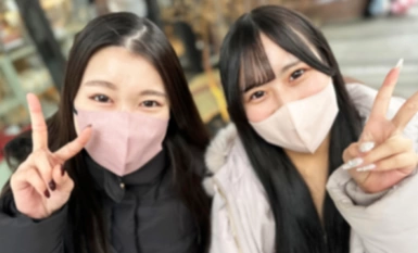 FC2-PPV-4326418 1週間限定価格！【無/逆3P】このまま三人で遊ばない？女子会に乱入しそのまま3Pに発展♡清楚系の彼女とスレンダーボディの欲求不満な友達に囲まれて中出し一回、フェラ抜き一回を収録♡特典で別視点カメラ有り