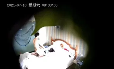 Video terbaharu yang bocor pada bulan Julai ialah kamera di dalam bilik kapten hotel cinta secara rahsia merakam seorang lelaki kacak bergaul dengan teman wanitanya memakai cermin mata, dan dia membuka bilik itu supaya dia boleh mengangkat skirtnya dan me