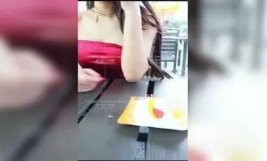 红色超短旗袍街拍漏出6