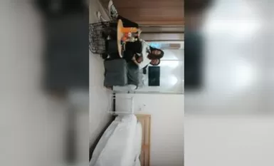 良家小姐姐 聊天记录各种撩 酒店相拥好亲热 苗条美腿 射了半套精液 妹子提着调侃