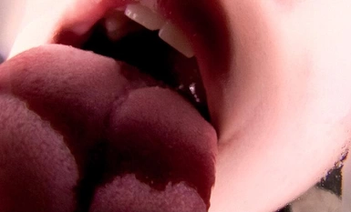 EVIS-517 [语言淫荡的女人] 主观舌吻，吐唾液手交。