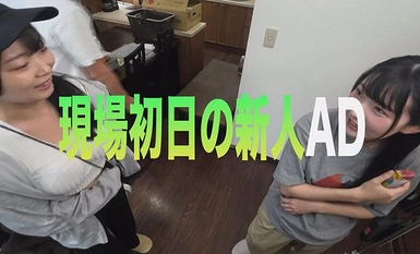 VOTAN-074 當我仔細看新廣告時，我發現她的胸部很大，看起來很大，所以我在拍攝時偷偷地操了她。