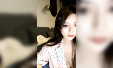 '코튼 베어'는 양리(3)와 매우 흡사한 얼굴과 미소를 지녔습니다.