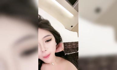 車模小姐姐下海【這個女孩好漂亮】在床上超級騷！主動騎乘位猛懟，大白美臀撞擊，3小時不停操，持續沖刺，美女爽翻