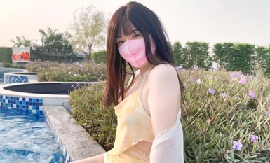 The pure white and tender little fairy lady "Cute and Obedient" was exposed indoors in the outdoor swimming pool and was creampied! The pussy is filled with the master’s semen and becomes the master’s father’s special semen container!