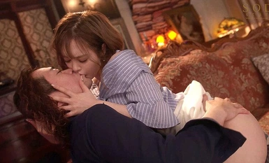 [Mosaic Destruction] STARS-657 "Would you like to try the most erotic kiss in the world?" Forgetting reason and licking lips that feel, an endless kiss. Yuna Ogura