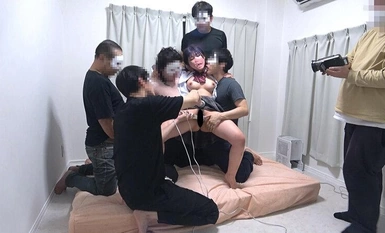 [모자이크 파괴] DAVK-093 이런 초 변태 여자 본 적이 없다 [진짜 드 M 음란 여성 보증] 부끄러워 겁 먹은 눈동자의 수수한 청초 미녀는 벗으면 극상 쿠빌레 바디 [중년 남자 전원 D 키스 타액 교환 → 연속 이라마 & 생 하메 삽입] 절정 이키 미친 의식 혼탁 아에 얼굴로 망가지는 데카 마라 6P 난교 SEX