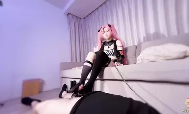 大神〖鸡教练〗18COS游戏，妹妹的特殊的惩罚方式可爱娇嫩的小脚丫穿上丝袜给哥哥足交骑乘榨精