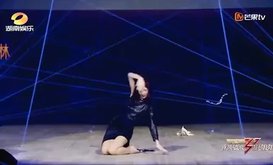 AI-特殊综艺节目之乘风破浪的姐姐特别篇之乘风破浪的母狗！