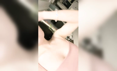 高颜值多汁御姐@巨乳苒同学(嫩嫩包)密码房尺度福利秀(8)