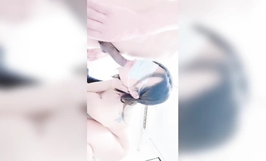 风骚御姐主播@戴西老师(蜜蜜蜜蜜蜜桃)戴着跳蛋露出勾引SPA男技师(17)